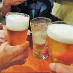 酒肴商店 アジト - ４人で乾杯！