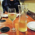 酒肴商店 アジト - 白ワイン(カラフェ)