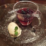 エノテカ・ラ・リコルマ - 2014/04　赤ワインのゼリー