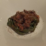 エノテカ・ラ・リコルマ - 2014/04　佐々木ファームの有機ほうれん草を練りこんだパスタ。合鴨のソース