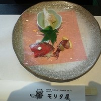モリタ屋 東京丸の内店 - 前菜3種(蛍烏賊の酢味噌掛け、自家製ローストビーフ、京都の筍)