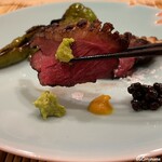 御料理 寺沢 - アナグマの炭火焼を山葵で