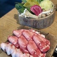しゃぶしゃぶ KINTAN 代官山本店 - タン　岩中豚の大盛りセット