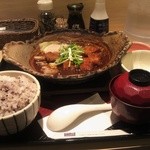 大戸屋 - 味噌カツ煮定食（ご飯大盛り）