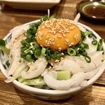 すし酒場 魚あるき - 「えんがわのユッケ（税込￥770）」