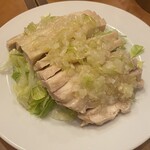 新台北 下北沢本店 - 蒸し鶏の葱油ソース