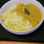 プナシプリ - 豆カレーベースのフィッシュカレー特盛  600円+200円+200円