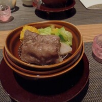 有馬 華暦 エクシブ有馬離宮 - 兵庫県産牛ロースせいろ蒸し　淡路産玉ねぎ　レタス　鬼卸しポン酢