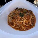 アダージオ - 牛肉ラグーのボローニャ風スパゲッティーニ