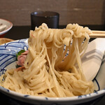 弘明寺丿貫 - 新秋刀魚の濃厚つけ蕎麦 麺リフト