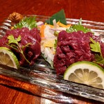 串ぜん - 料理写真:桜刺し