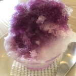 サクラかき氷工房 - シロップたっぷり。