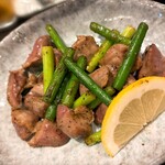 すし おおまさ - 砂肝とニンニクの芽のガーリック炒め