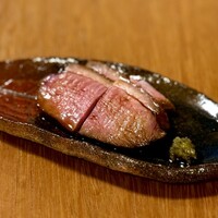 蕎麦おさめ - 茨城県産の鴨は、旨味が充実。
                      深みのある柚子胡椒をほんの少しアクセントにすれば、至福です。