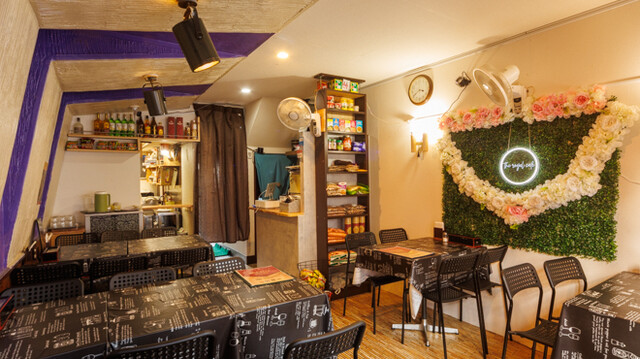 roiyaru cafe resutoran ando ba- photo 5