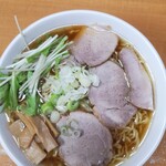 手打ち らーめん 響 - 久しぶりの「醤油ラーメン」！！