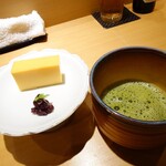 天冨良 麻布よこ田 - デザートの焼きプリンに抹茶 〆に良いです