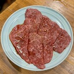 炭火焼肉ホルモンさわいし - YAZAWA BEEFランプ・YAZAWA BEEFカタサンカク