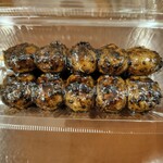 伊勢たがねみたらし  三代目やじろ兵衛 - 黒ゴマみたらし
