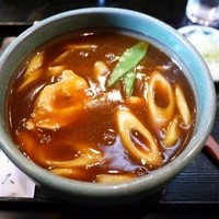 日本橋 やぶ久 - カレー南蛮(そば・鶏肉) 945円。