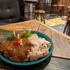 CURRY BAR CAFE 三月の水