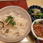旬菜 幸 - ひと口食べ、それからスジコを乗せ口にした♪