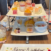 ポム・ダダン - 