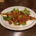 四次元食堂 南インドオステリア - さんまの一本焼きマサラ。