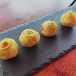 CÉ LA VI RESTAURANT AND SKYBAR - 