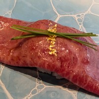 鉄板焼きWAGYU LIVERARY - A5黒毛和牛 握り(最高級黒毛和牛とイセエビのWメインフルコース)