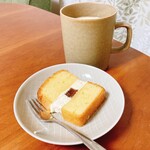 MAISON INCO - テイクアウト　バタークリームといちじくジャムサンドのバターケーキ　