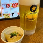 大衆酒場百萬馬力 - サッポロ黒ラベル 中ジョッキ(樽生)＋お通し