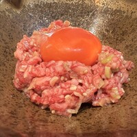 焼肉 にくの音 - 和牛ユッケ2,700円