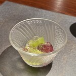 割烹 いそ崎 - ビオーネとシャインマスカットのレモンジュレがけ