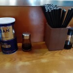 大勝軒 - テーブル