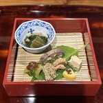 쿠라쇼우 - ②冷やし吹き寄せ 新蓮根のクリームチーズ 苦瓜の胡麻煮 キュウリの青梅酢味噌 青梅 粕漬け 瓜の酒粕ムース 日本芥子菜の粒マスタード じゃがいも糠漬け