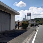 ニューサム・クック - ニューサム･クック はこの先50M左側です (2024.09.11)