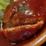 ニューサム・クック - 自家製ハンバーグ(200g) を箸でカット！ (2024.09.11)