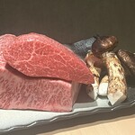 焼肉古今 - 大きなマツタケは炊き込みご飯に