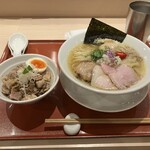 麦と麺助 - 
