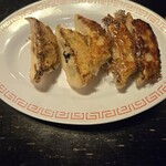 王龍ラーメン - にんにくギョーザ(*‘ω‘ *)