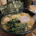 家系ラーメン クックら - 最近は麺ふつう鶏油おおめ　