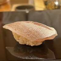 鮨 土方 - 小鯛　握り