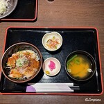 源喜屋 - 白金豚味噌漬け焼き丼
