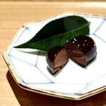 日本橋 蕎ノ字 - 甘さ控えめ、上品な郷土菓子です。