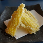 蕎麦とみず - トウモロコシ天ぷら
