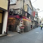 下町バル★スパイス - この通りもまた船橋のゴールデン街ですね。FES byアソビの通りにあるので、飲み放題の後の2軒目に