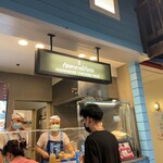 Pier 21 Terminal Food Court - 