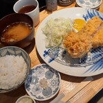 とんかつ七井戸 - メンチとロース　サービス定食