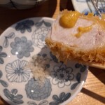 とんかつ七井戸 - 辛子と〜藻塩で